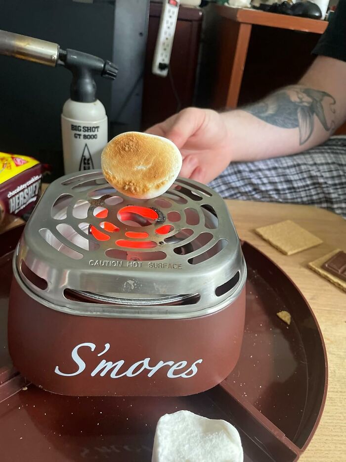 The Office's Official "We're Having A Five-Minute-Mental-Breakdown-But-Make-It-Delicious" Station Has Arrived With An Indoor Electric S'mores Maker 