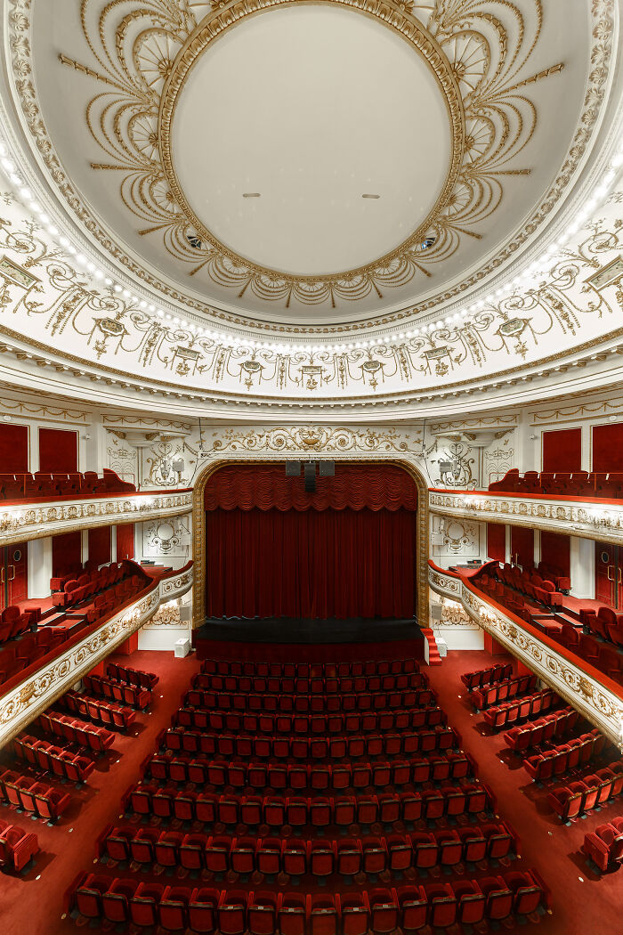 I Photographed The Most Beautiful Theatres And Concert Halls In Paris (31 Pics) I Photographed The Most Beautiful Theatres And Concert Halls In Paris (31 Pics)
