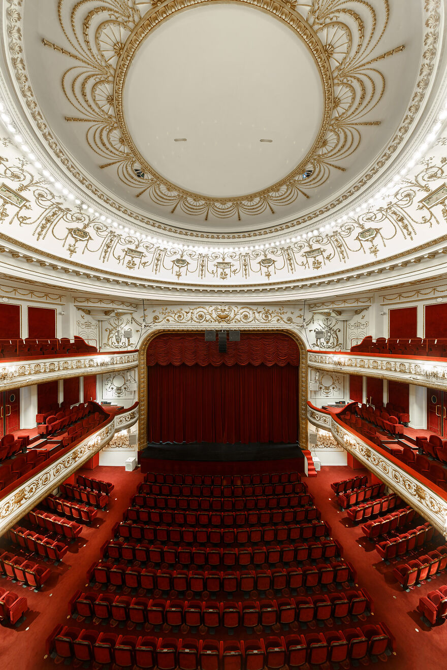 I've Photographed All The Most Beautiful Theatres And Concert Halls In Paris. [31 Pics]