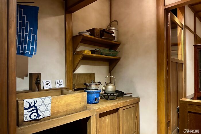 We Visited Tokyo’s Tiny “Time Machine” Museum In Ueno — Here’s Why It’s The Best 300 Yen You'll Spend In Japan We Visited Tokyo’s Tiny “Time Machine” Museum In Ueno — Here’s Why It’s The Best 300 Yen You'll Spend In Japan