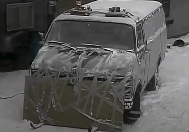 Possum-Van-Snow-Plow-2-692371039a9a7.jpg