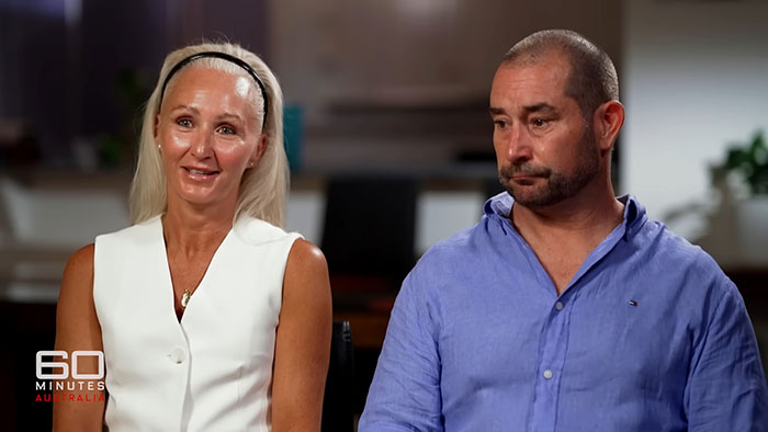 Parents warn against travel after losing their daughters on vacation, expressing grief and criticism toward government policies. Parents warn against travel after losing their daughters on vacation, expressing grief and criticism toward government policies.