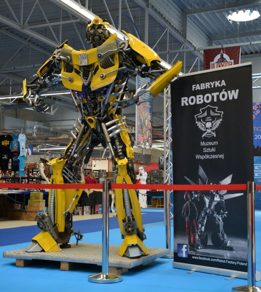 This Polish Artist Sebastian Kucharski Turns Scrap Metal Into Epic Sci-Fi Sculptures This Polish Artist Sebastian Kucharski Turns Scrap Metal Into Epic Sci-Fi Sculptures