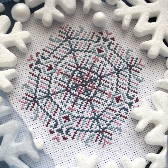 Time To Get Ready For Christmas: My 20 Cross Stitch Patterns