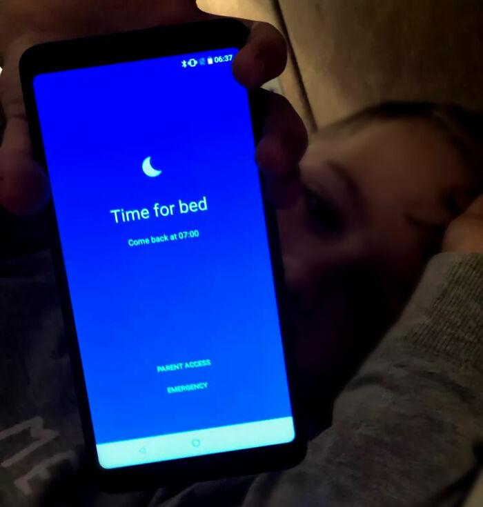 47 Loopholes That Were So Good People Just Needed To Exploit Them Until They Were Found Out