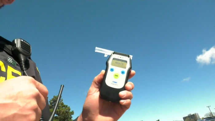 “Not Technically A Crime”: 43 Alleged Legal Loopholes And Odd Laws That Might Surprise You