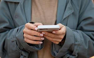 Hey Pandas, AITA For Not Letting My Brother Back Into My Life After 20 Years Of Silence?