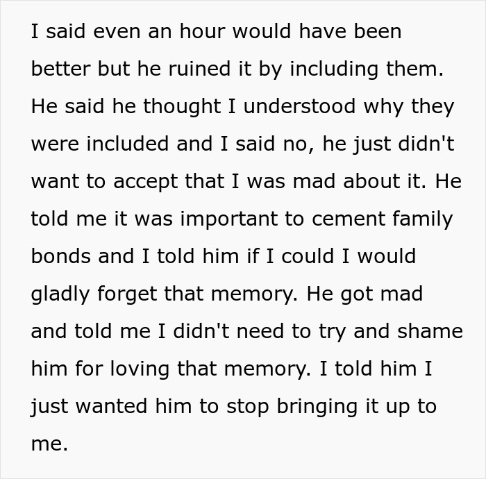 Text showing a daughter explaining to her selfish dad how he ruined her Christmas memory and demands he stop bringing it up.