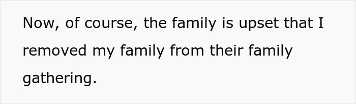 Text showing a man explaining why he removed his family from a Thanksgiving celebration after a major tantrum.