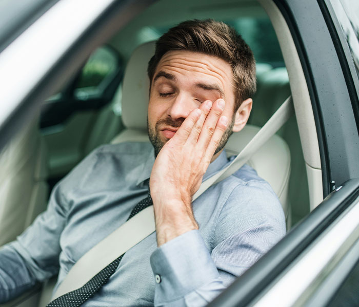 “My Life Would Be Different”: 50 Unexpected Moments That Convinced People That The ‘Burnt Toast Theory’ Is Real