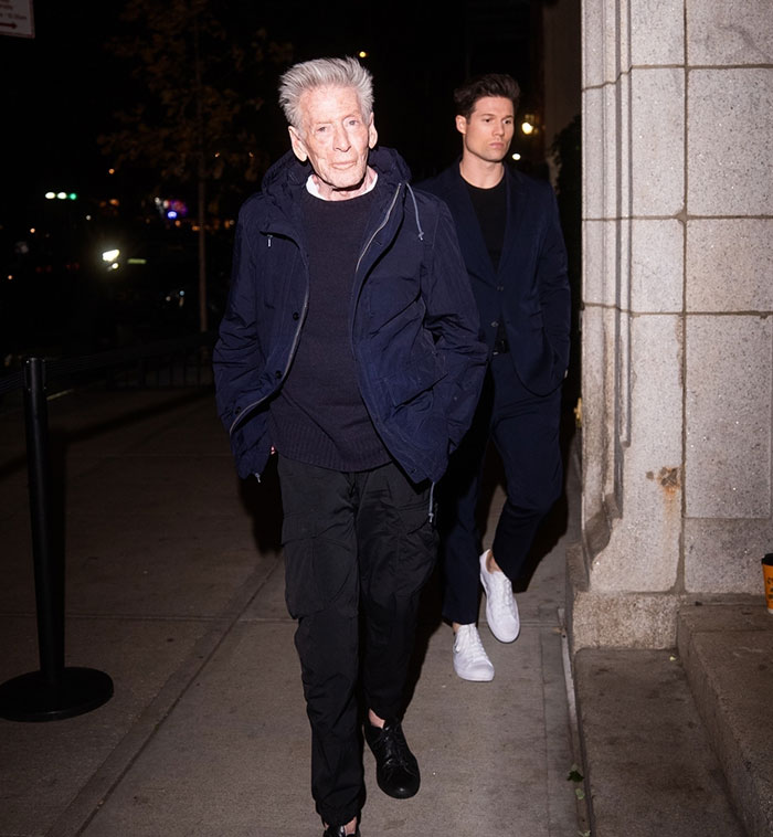 Calvin Klein, 83, walking at night with boyfriend, 36, sparking reactions over their public appearance. Calvin Klein, 83, walking at night with boyfriend, 36, sparking reactions over their public appearance.