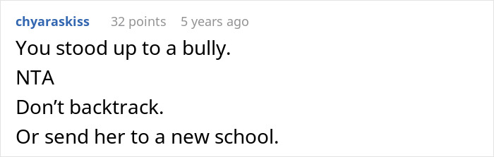 Preschool Moms Judge Busy Lady For Not Dropping Her Kid Off, She Ends Up Embarrassing One Of Them
