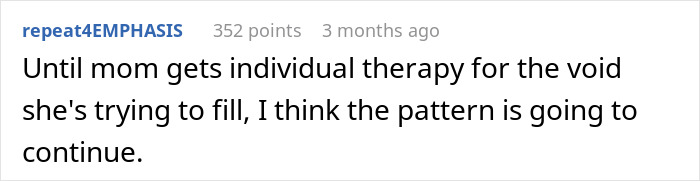 Screenshot of a Reddit comment discussing a mom prioritizing work over family, causing a man to feel like a single parent. Screenshot of a Reddit comment discussing a mom prioritizing work over family, causing a man to feel like a single parent.