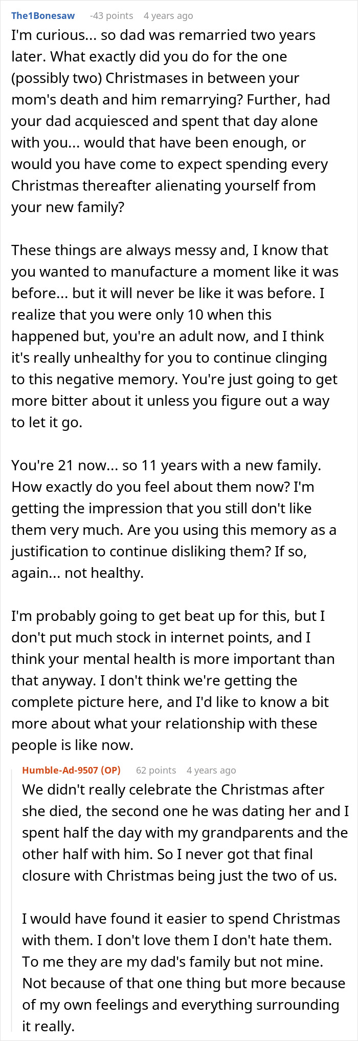 Reddit conversation discussing a selfish dad demanding apology after ruining daughter’s Christmas memory.