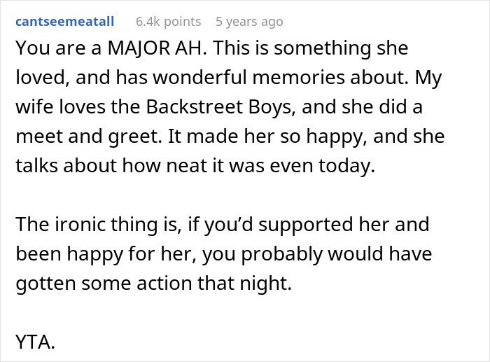 Comment criticizing a guy for mocking his girlfriend’s K-pop fangirling and the backlash he faced.