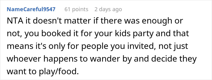 Screenshot of an online comment about an entitled mother demanding food at a private party she was denied entry to.