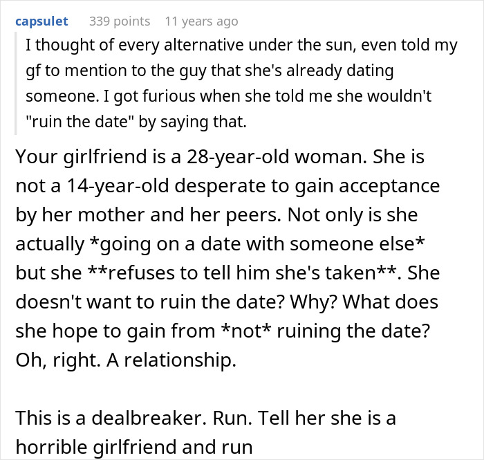 Text post from capsulet discussing a mom destroying daughter’s happy relationship after sending her on a date.