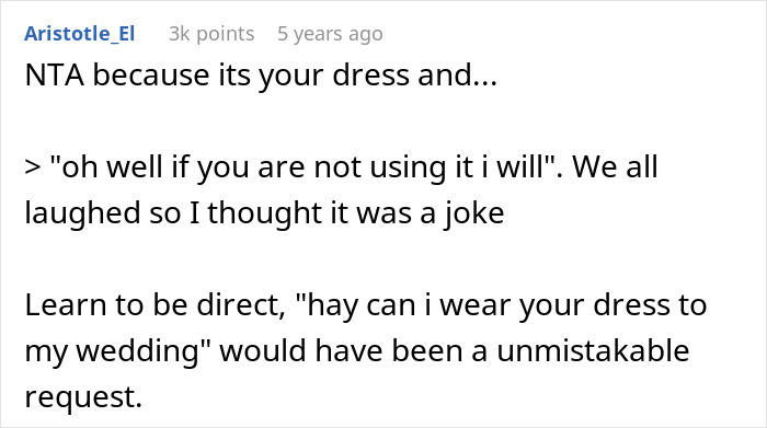 Screenshot of a discussion about a woman remaking a wedding dress instead of giving it to her sister.