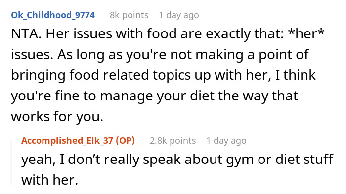 Reddit conversation discussing health nut roommate, strict diet challenges, and the impact on eating habits and triggers. Reddit conversation discussing health nut roommate, strict diet challenges, and the impact on eating habits and triggers.