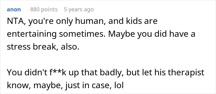 Online comment discussing a teen breaking a new chair and asking dad to replace it as a fair action. Online comment discussing a teen breaking a new chair and asking dad to replace it as a fair action.