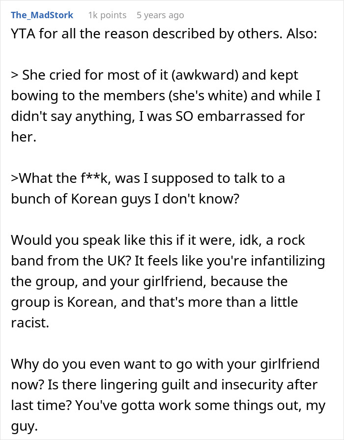 Screenshot of a Reddit comment discussing a guy mocking his girlfriend for fangirling over a K-Pop band and the resulting reaction. Screenshot of a Reddit comment discussing a guy mocking his girlfriend for fangirling over a K-Pop band and the resulting reaction.