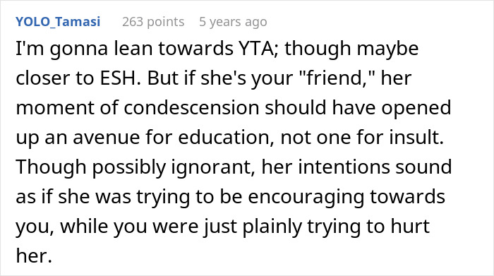 Comment discussing white lady lecturing black friend to accept her natural skin and calling out her surgery online.