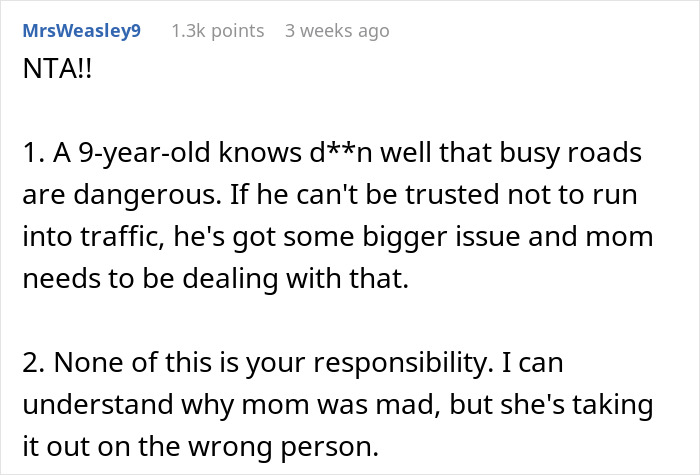 Comment explaining a teen not responsible for stopping a kid from running into traffic and discussing responsibility.