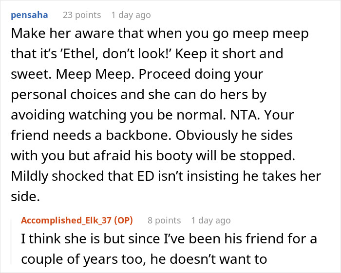 Screenshot of a Reddit conversation discussing a health nut roommate’s strict diet triggering an eating disorder (ED) concern. Screenshot of a Reddit conversation discussing a health nut roommate’s strict diet triggering an eating disorder (ED) concern.