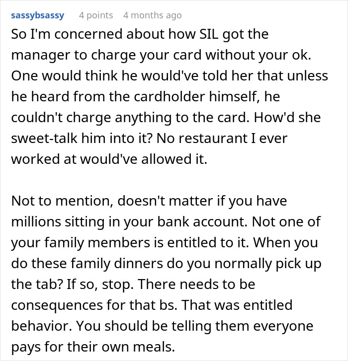 Comment discussing how a rich man’s SIL charged a cake without permission, causing conflict over payment refusal.