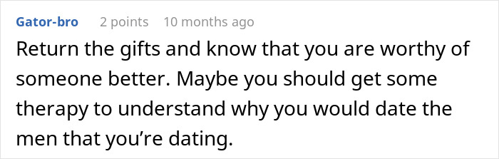 Screenshot of a Reddit comment advising a woman who buys expensive gifts for her boyfriend&rsquo;s kids during Christmas.