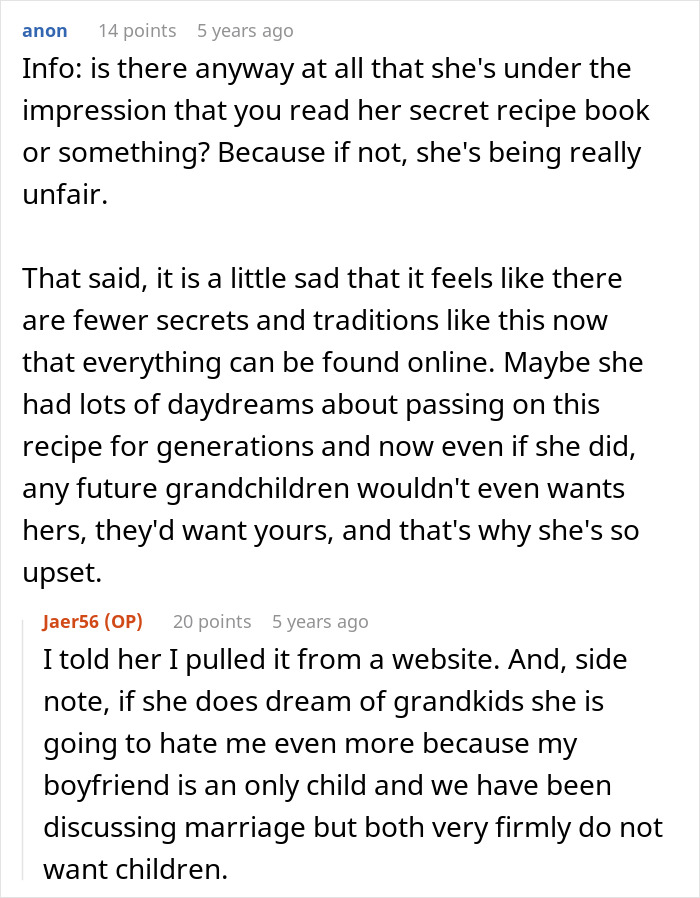 Reddit conversation discussing secret cookie recipe and family traditions causing tension between woman and boyfriend&rsquo;s mom.