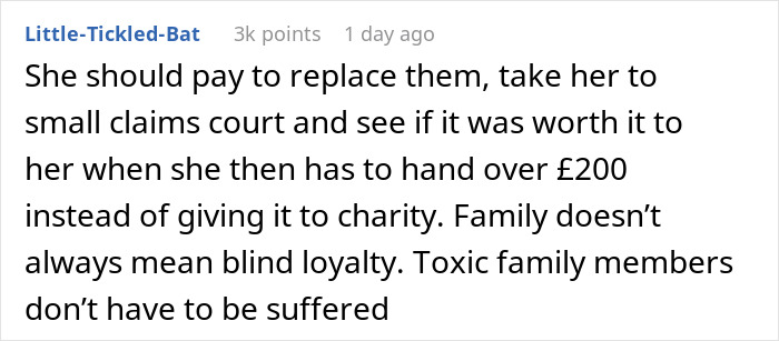 Comment on woman deciding to destroy child's Christmas presents over sister not doing enough for charity, from online discussion. Comment on woman deciding to destroy child's Christmas presents over sister not doing enough for charity, from online discussion.