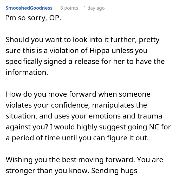 Reddit comment advising on violation of trust and privacy after woman discovers mom spied on her therapy sessions.