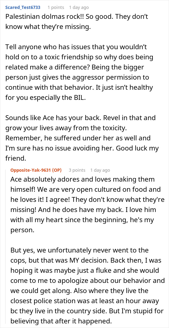 Reddit discussion about toxic family relationships and what sister-in-law thinks during Thanksgiving gathering.