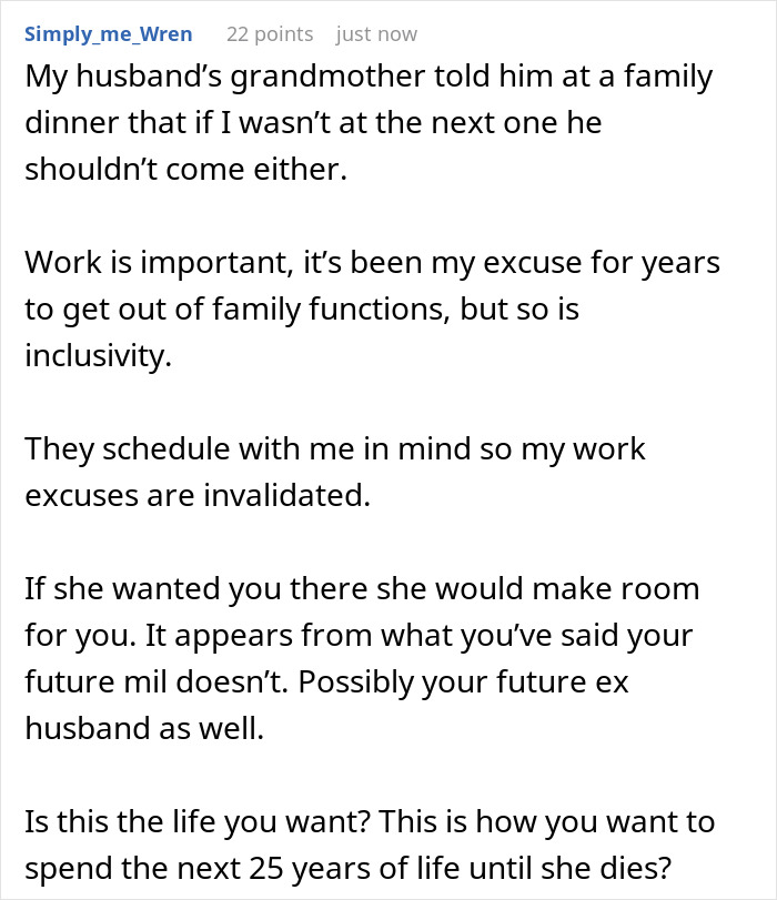 Screenshot of a text post discussing a future MIL scheduling family events on days a lady is working, causing her to stop attending. Screenshot of a text post discussing a future MIL scheduling family events on days a lady is working, causing her to stop attending.