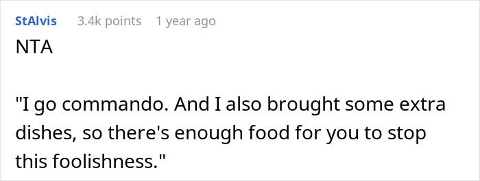 Reddit comment discussing family Christmas traditions causing confusion and boyfriend offended by lack of participation.