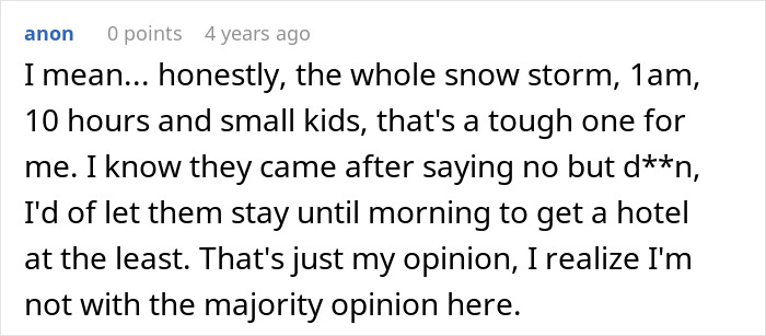 Screenshot of a forum post discussing a family surprise visit at 1 a.m. on Christmas that led to them getting kicked out.