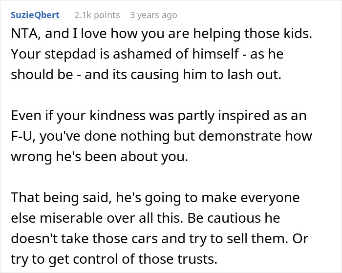 Screenshot of an online comment discussing a woman accused of flexing her wealth after giving stepsiblings cars and cash. Screenshot of an online comment discussing a woman accused of flexing her wealth after giving stepsiblings cars and cash.