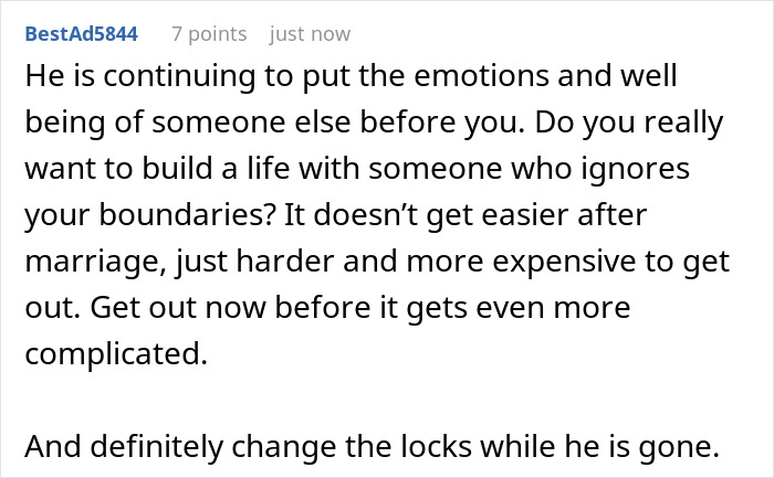 Comment about guy secretly giving sister a key to girlfriend’s house causing girlfriend to be furious and him refusing to take it back.