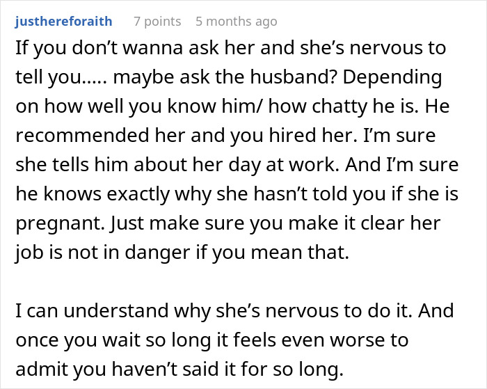 Screenshot of a Reddit comment advising a boss on how to handle asking an employee if she is pregnant in a right to fire state.
