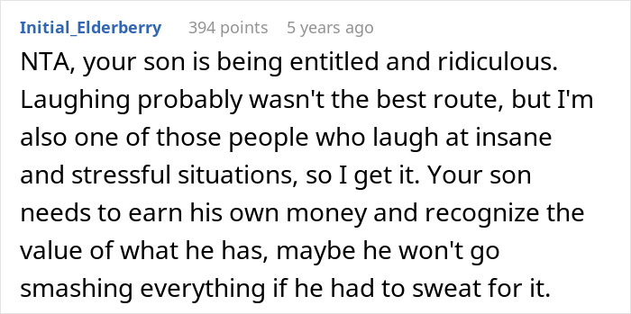 Screenshot of a forum comment discussing a teen being entitled after breaking a new chair and asking to replace it. Screenshot of a forum comment discussing a teen being entitled after breaking a new chair and asking to replace it.