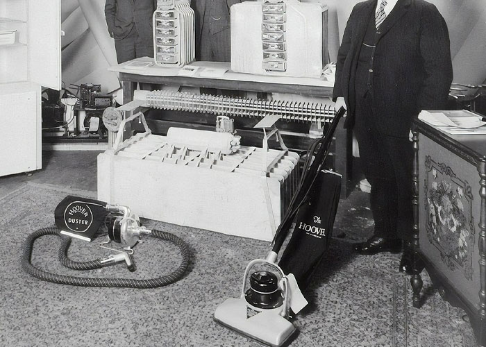 40 Companies That Deserve A “Corporate Darwin Award” For Destroying Their Businesses