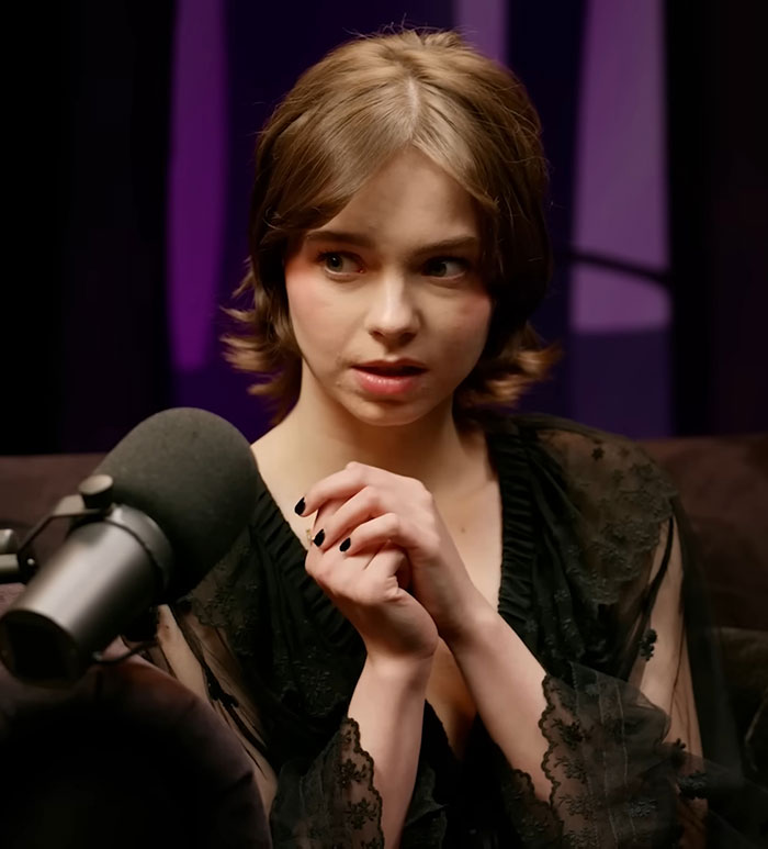 “The Silence In Her Eyes”: Concern Over Jenna Ortega’s Behavior At ‘Wednesday’ Cast Event