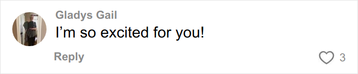 Woman with prominent face tattoo sharing mental health advocacy message in a social media comment section. Woman with prominent face tattoo sharing mental health advocacy message in a social media comment section.