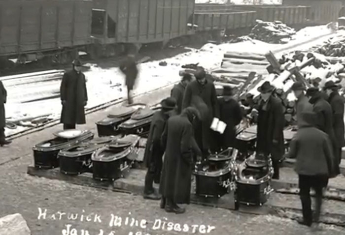 “Hell Of An Exit”: 44 Stories Of People Who Met The Most Unbelievable Ends