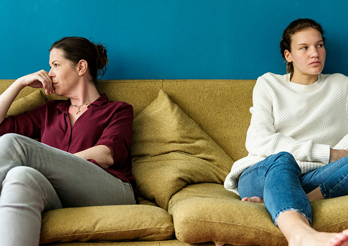 Husband Drags His Wife And Kids From Thanksgiving Celebration After Sister Throws A Major Tantrum