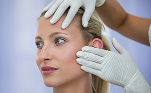 Man Struggles To Accept ‘New Wife’ After Plastic Surgery, Gets Honest When She Asks Him What He Thinks