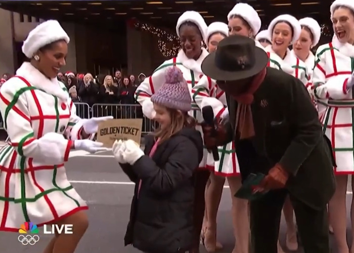 Little girl reacts with honesty to golden ticket offer during Thanksgiving parade, capturing viral moments and epic reactions.