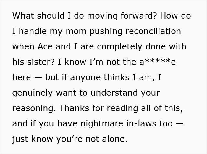 Text excerpt showing a woman seeking advice about handling her sister-in-law and Thanksgiving family tensions.
