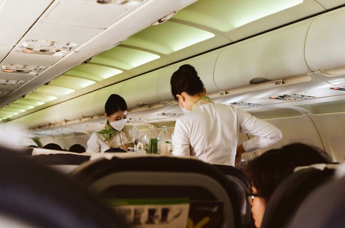 43 Flight Attendants And Pilots Share The Most Obnoxious And Infuriating Things Passengers Have Ever Done